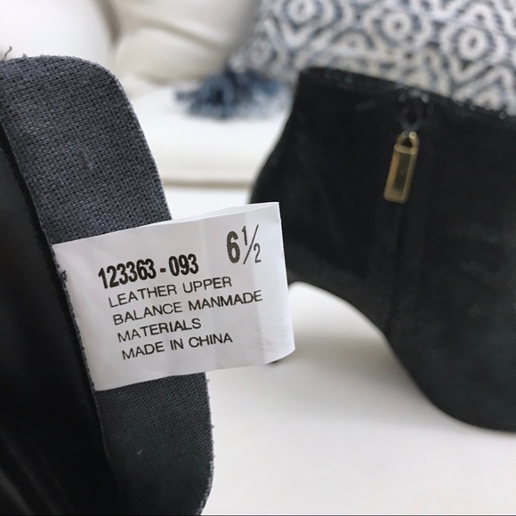 Colin Stuart heeled black snake skin booties - Picture 5 of 7